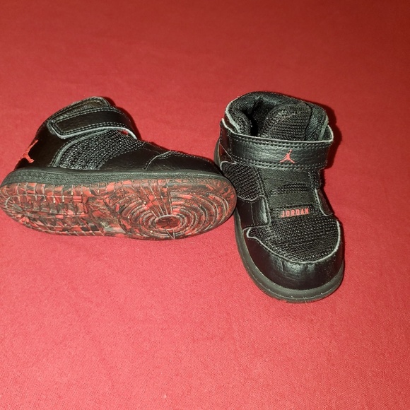 Jordans 6c - Picture 3 of 3